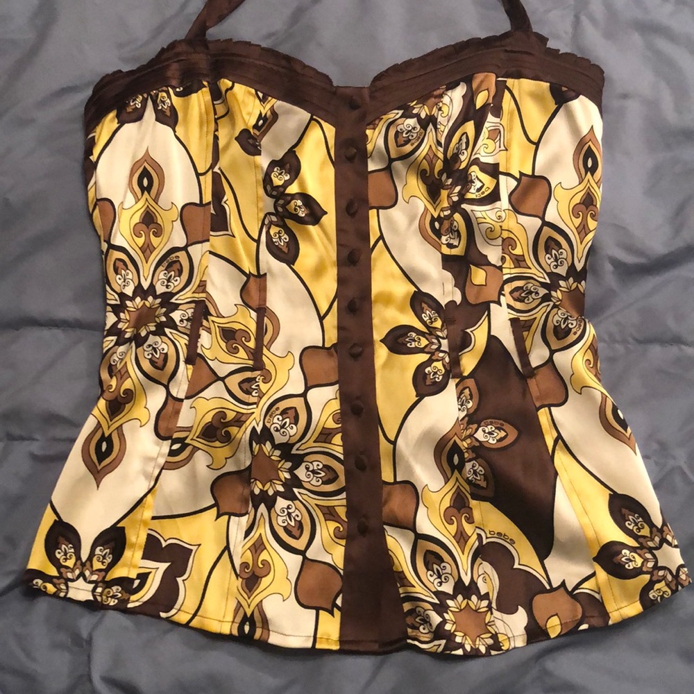 Summertime Bebe no shoulder top